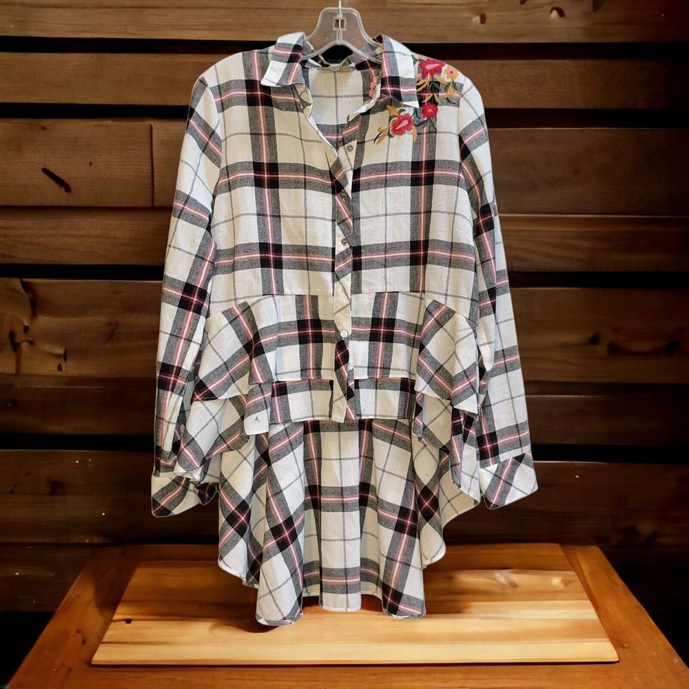Skies Are Blue M Plaid Floral Embroidery High Low Button Down Top Blouse